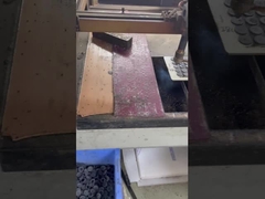 조각 된 로고 플라스틱 코트 버튼 34L 위장 색상 사용 코트 스웨터